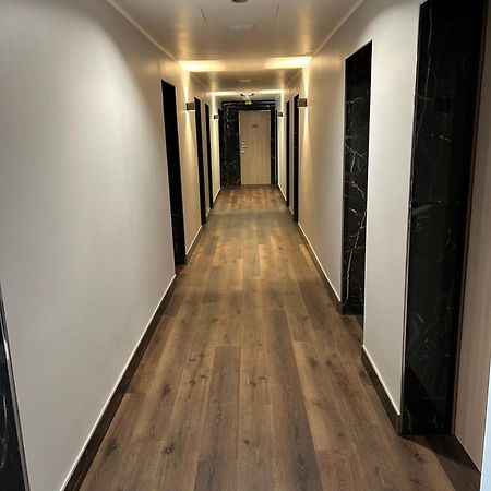 Concorde Hotel سيغن المظهر الخارجي الصورة